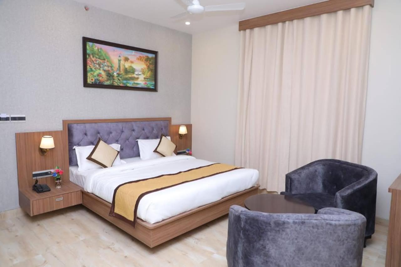 Parampara Hotels And Resorts Удайпур Екстериор снимка